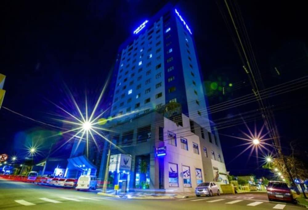 Hotel Executive Arapongas Екстериор снимка